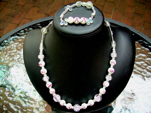 Pinke Pride - necklace only